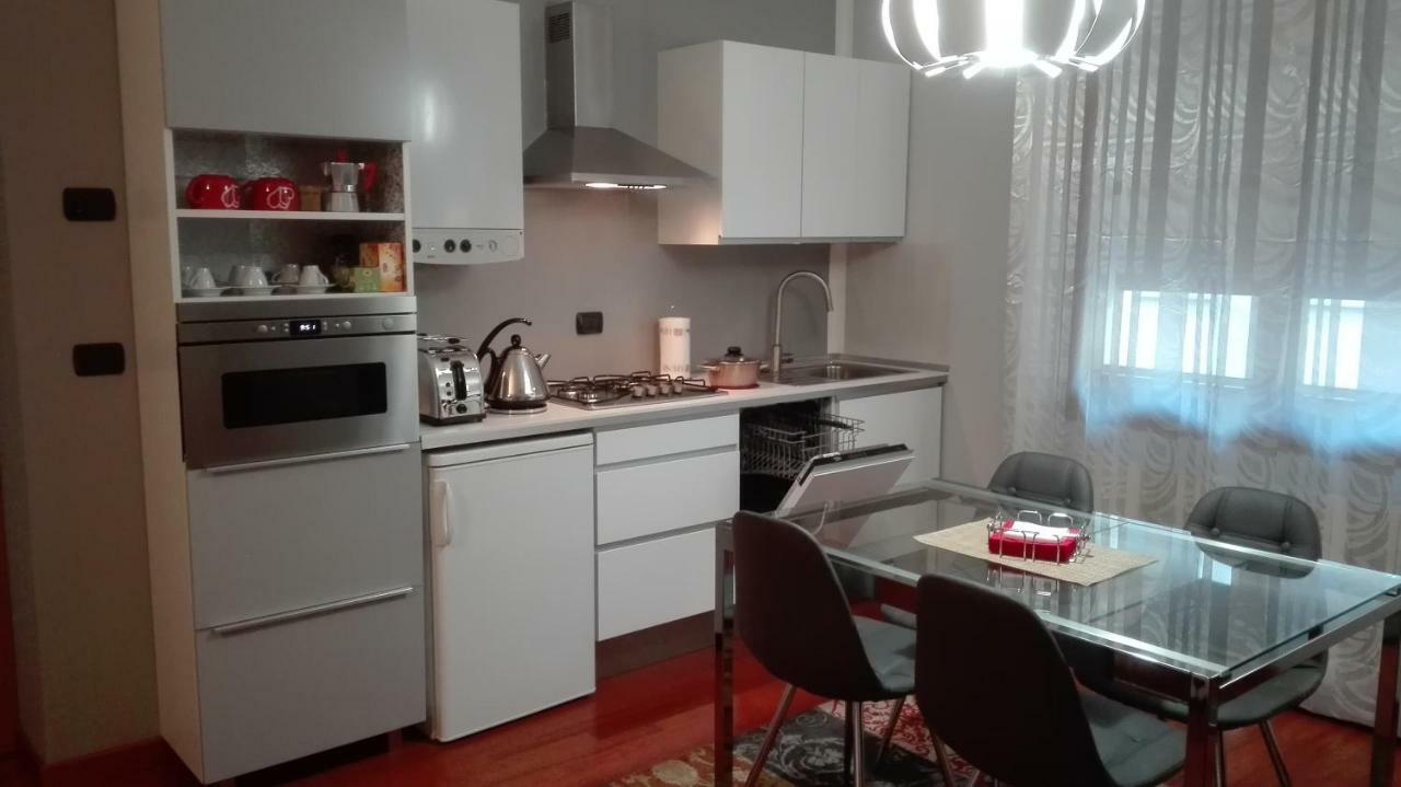 Camera Con Vista Este Appartement Buitenkant foto
