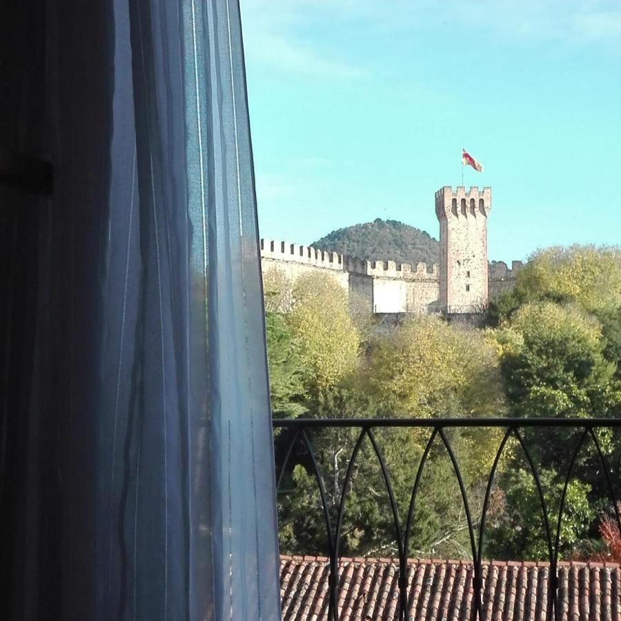 Camera Con Vista Este Appartement Buitenkant foto